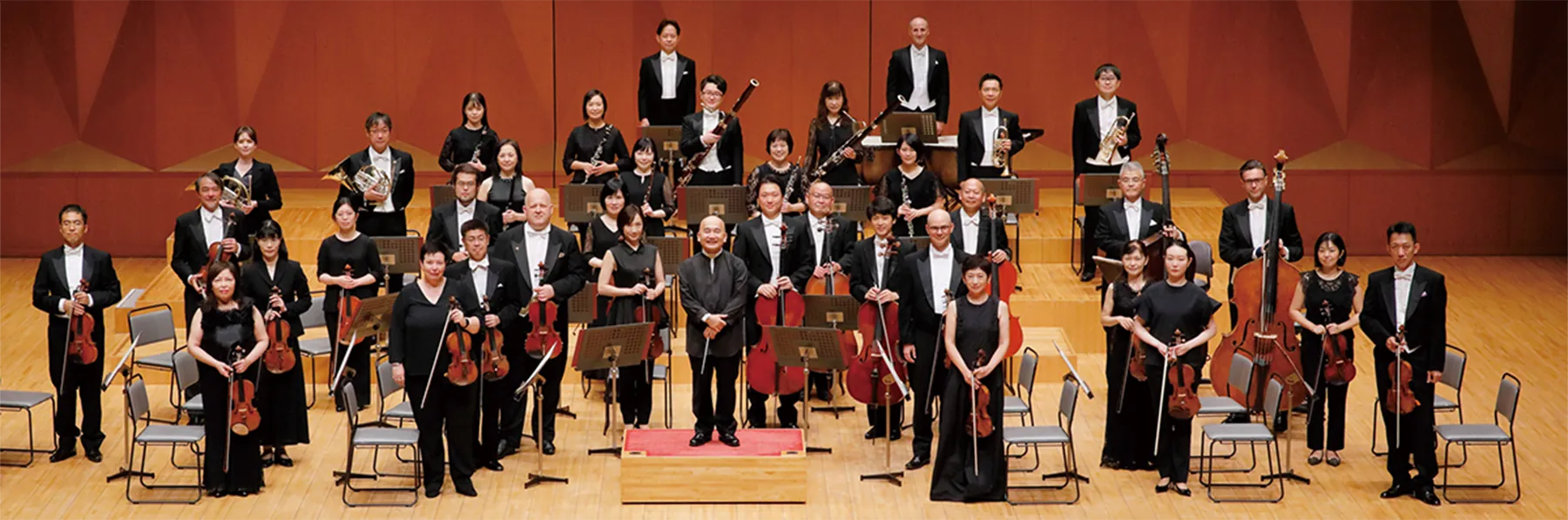 Orchestra Ensemble Kanazawa on stage