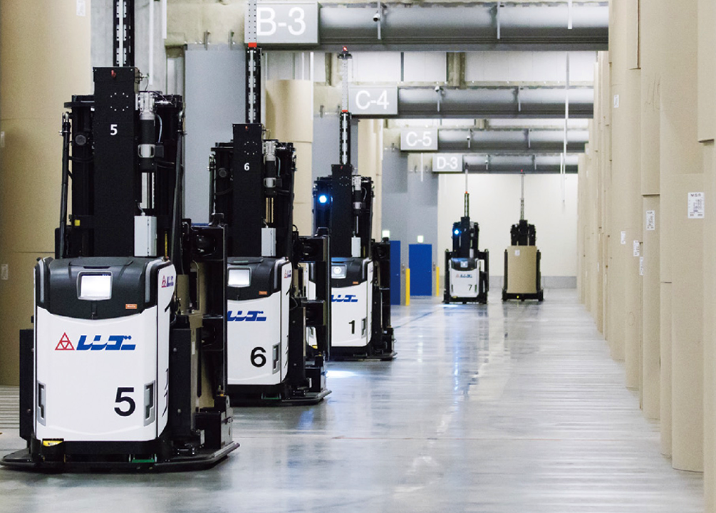 Unmanned clamp-type forklifts