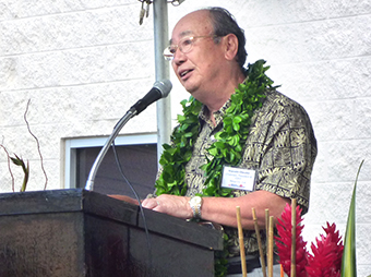 Chairman, President & CEO Otsubo makes greeting at grand opening