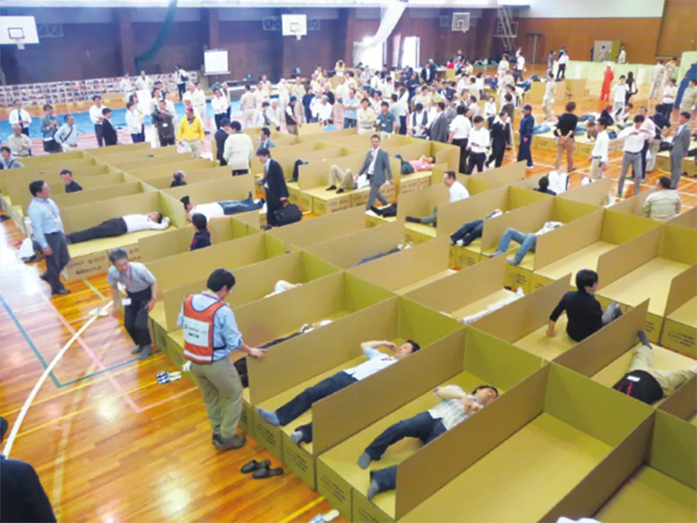 体育館での訓練の様子